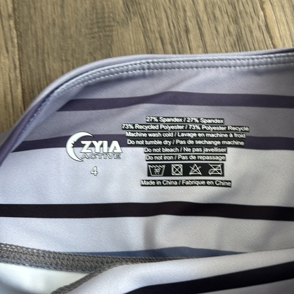 Zyia | Active Purple Horizon Stripe Light n Tight High Rise Leggings Size 4 - Picture 6 of 11